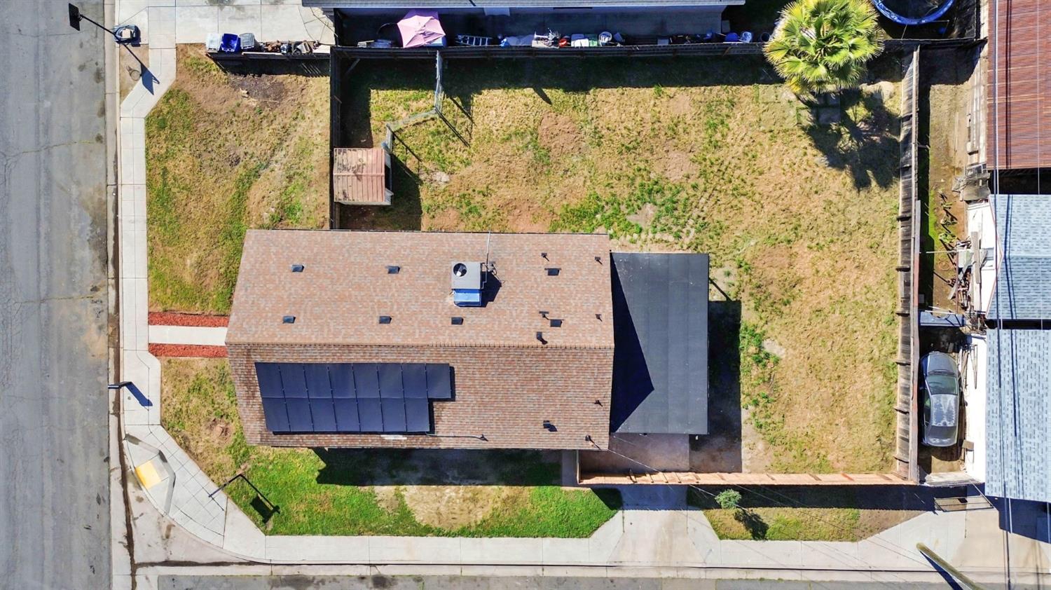 306 W Beechwood Ave, Pinedale, CA 93650