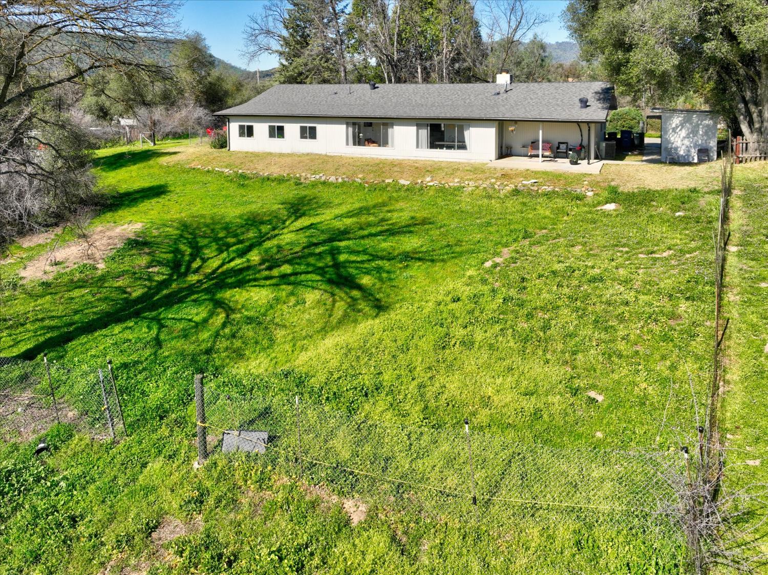 45430 Lauri Ln, Oakhurst, CA 93644