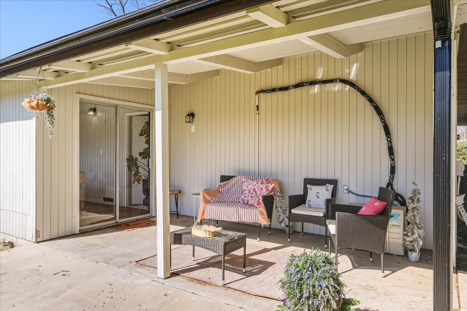 45430 Lauri Ln, Oakhurst, CA 93644