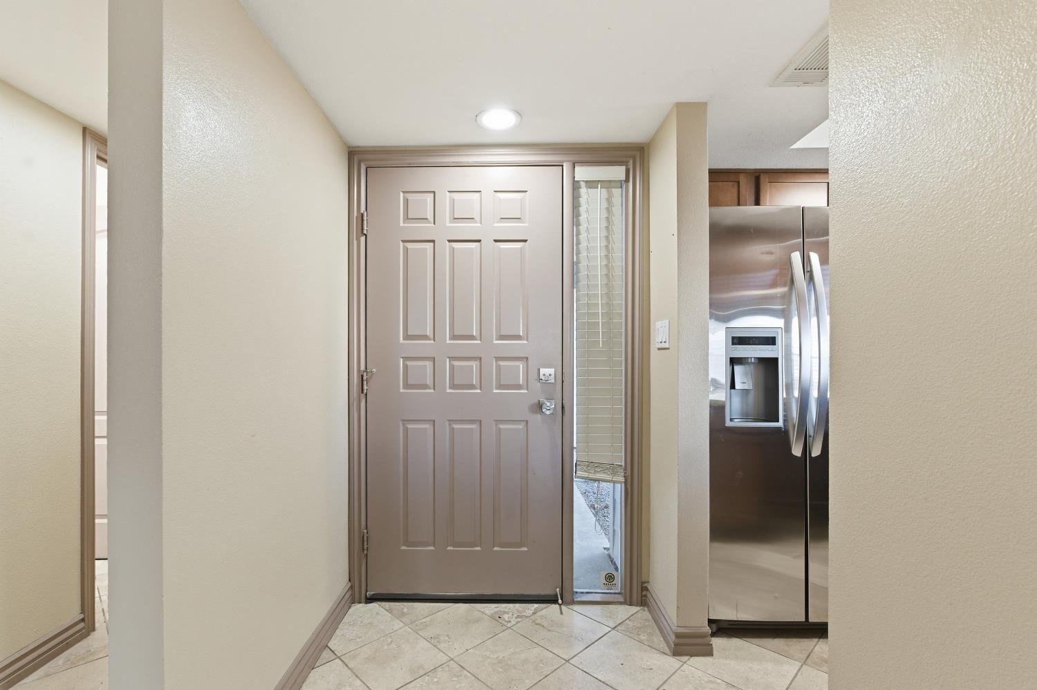 7675 N 1st St #109, Fresno, CA 93720