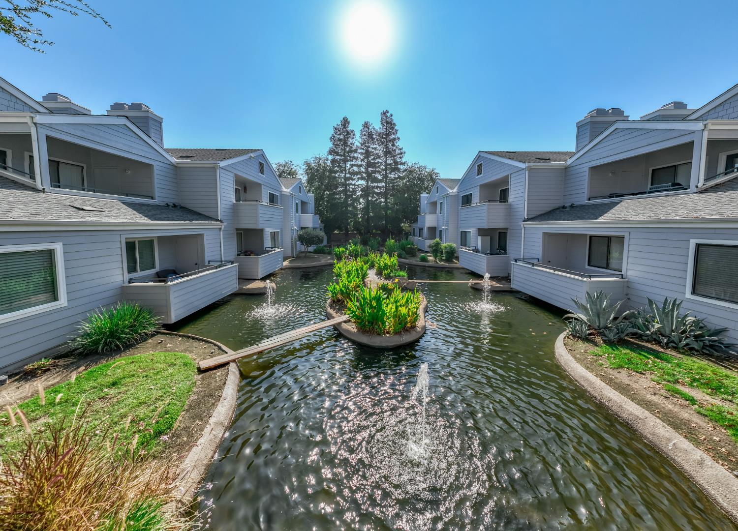 7675 N 1st St #109, Fresno, CA 93720