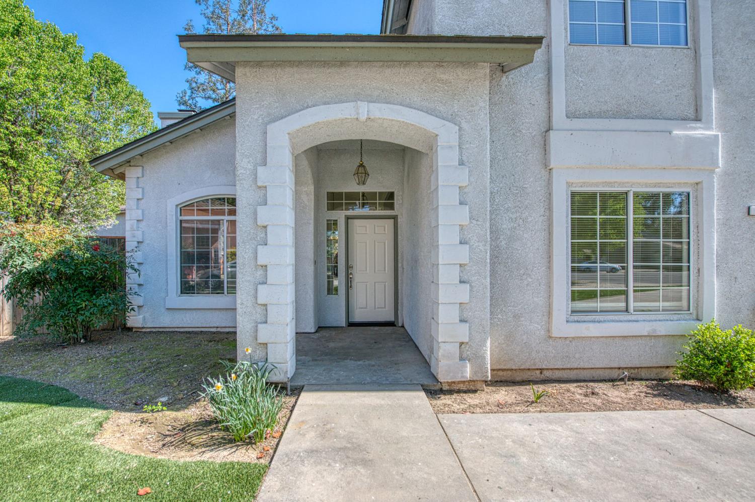 514 E Coral Pointe, Fresno, CA 93730