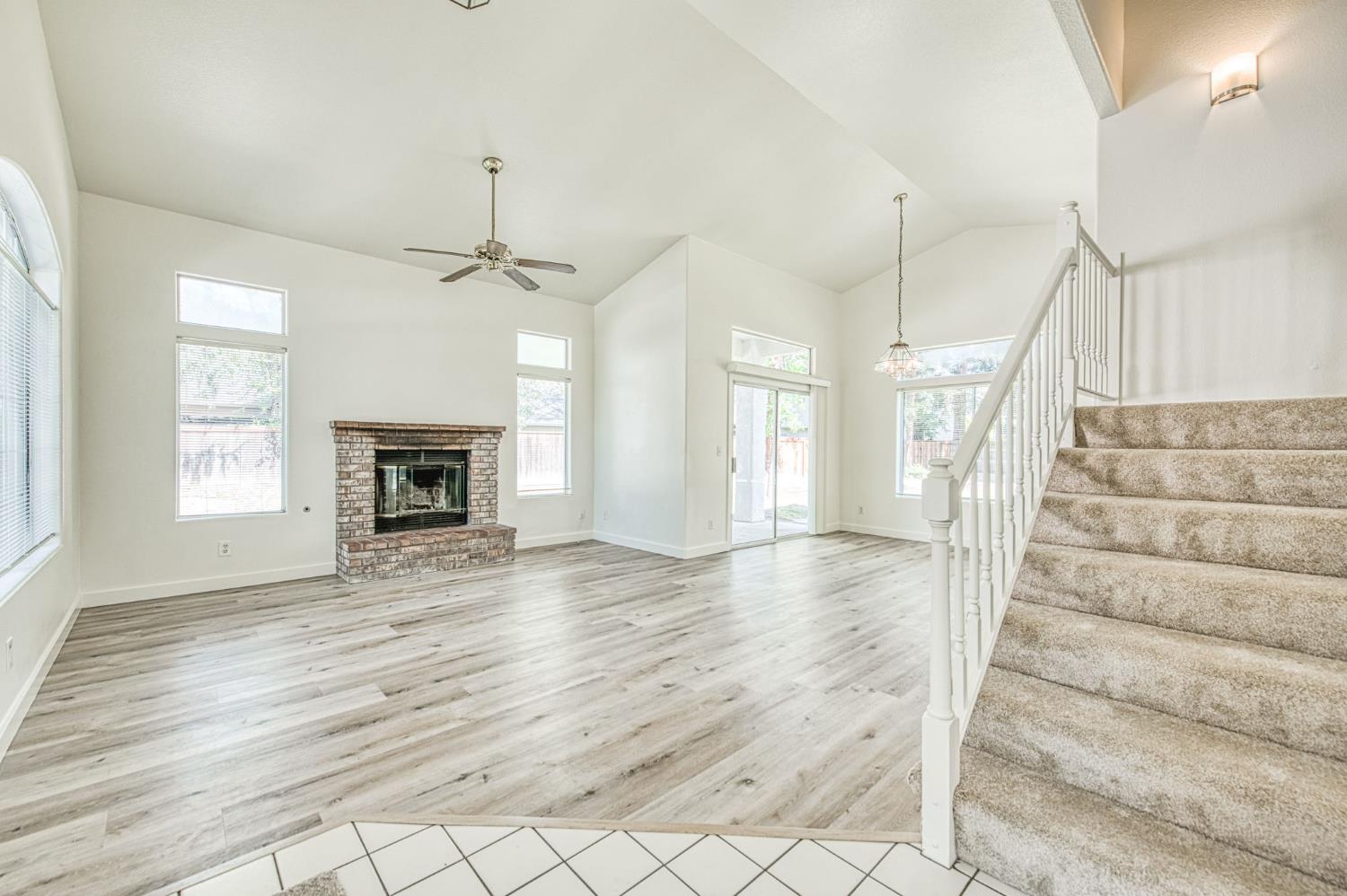 514 E Coral Pointe, Fresno, CA 93730