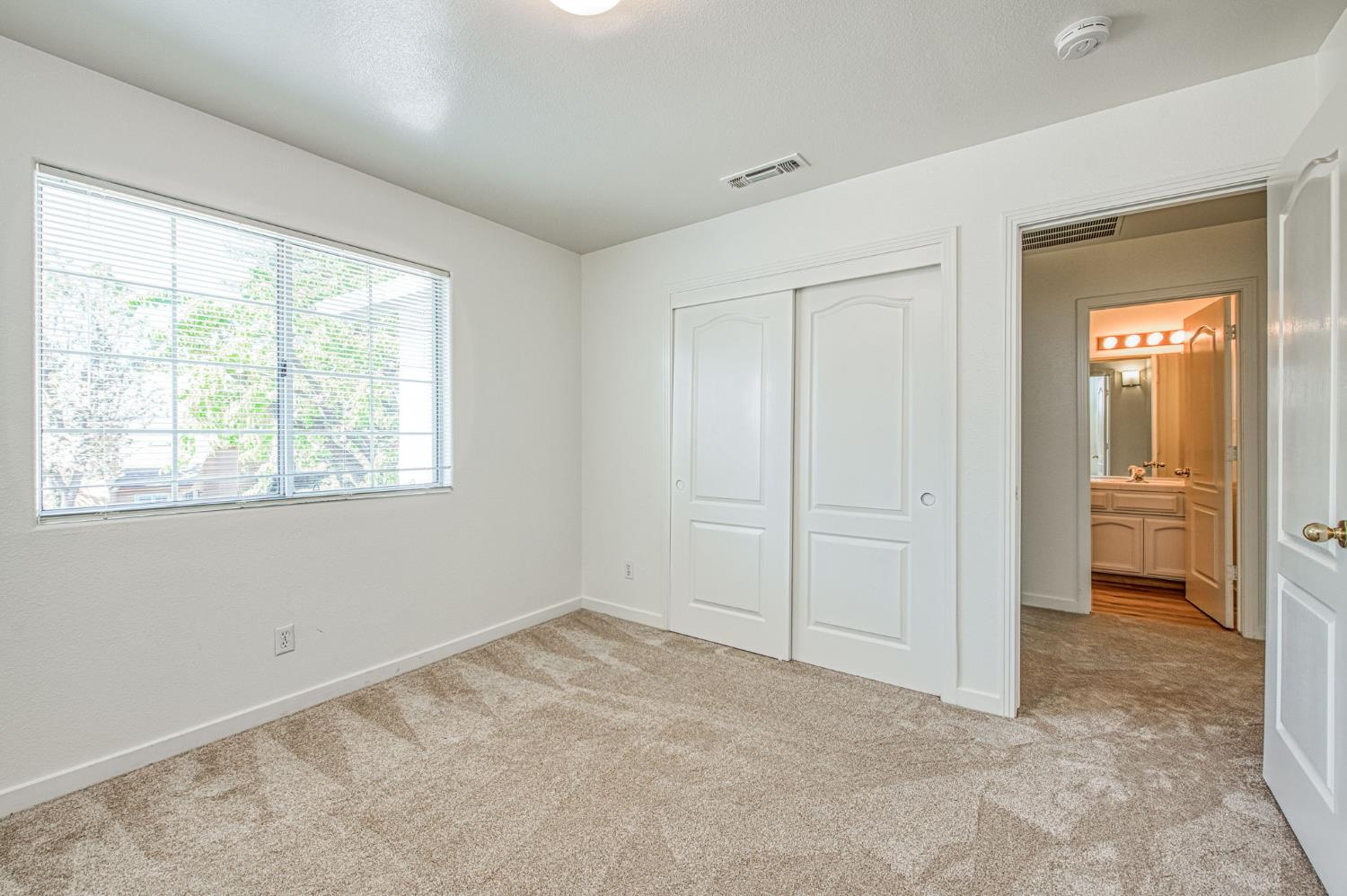 514 E Coral Pointe, Fresno, CA 93730