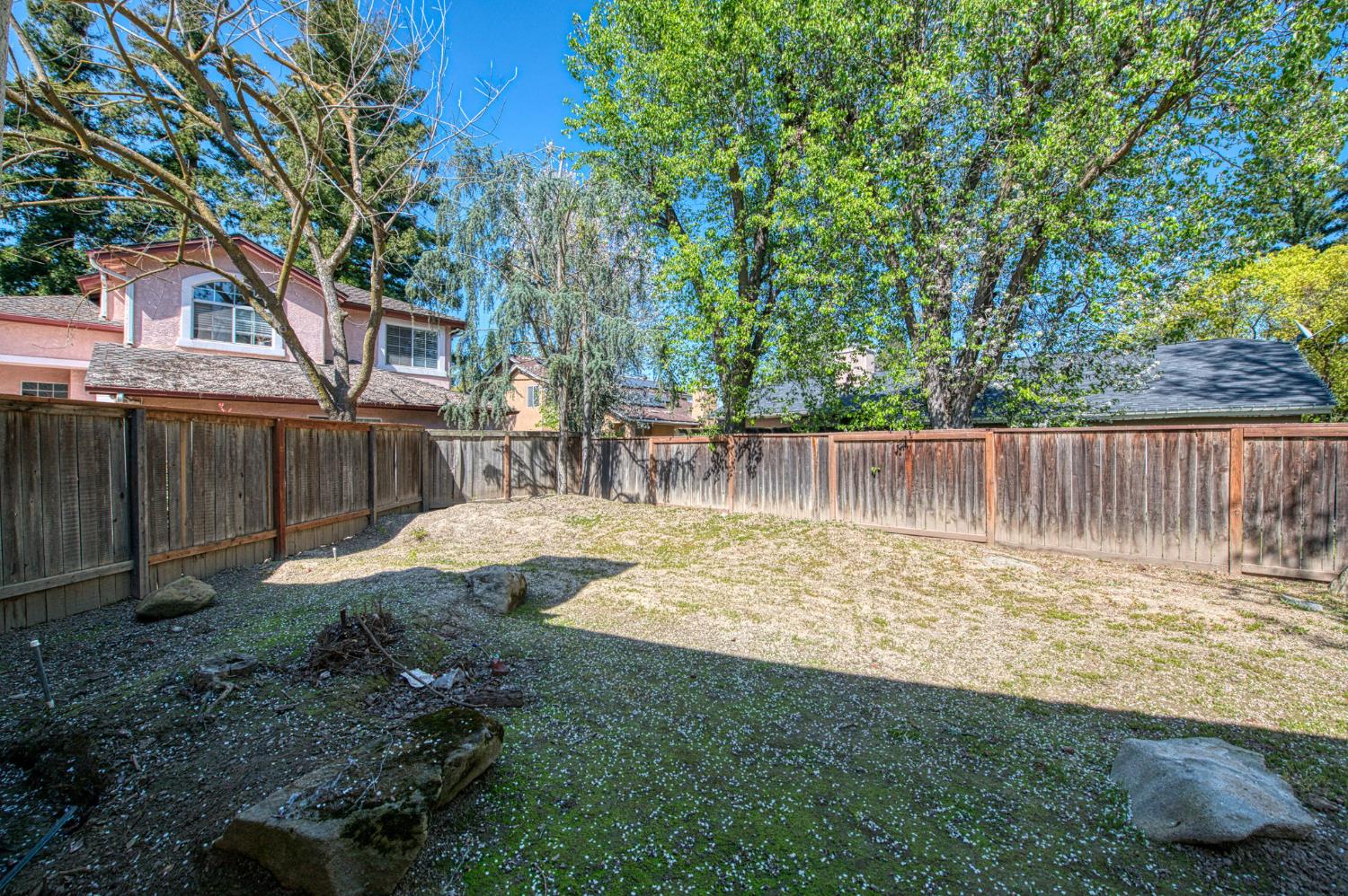 514 E Coral Pointe, Fresno, CA 93730