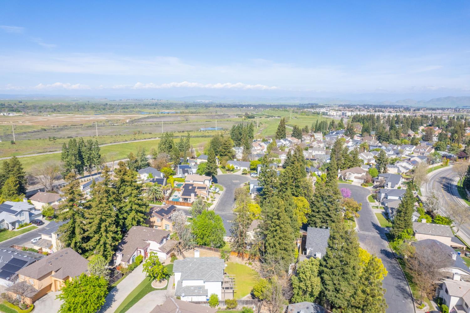 514 E Coral Pointe, Fresno, CA 93730