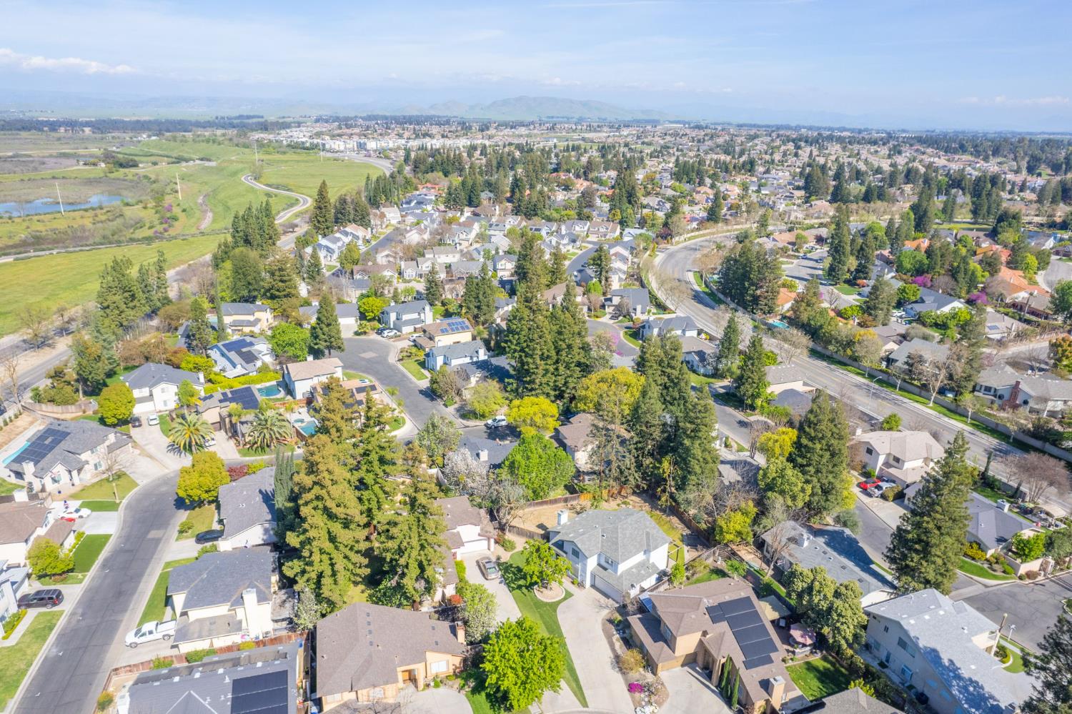 514 E Coral Pointe, Fresno, CA 93730