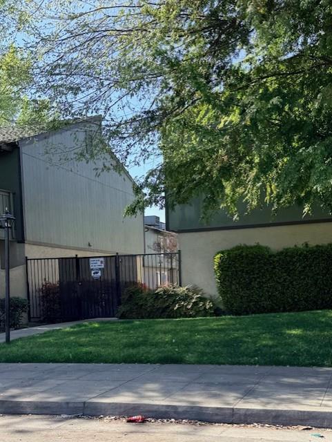 1745 N Winery Ave #144, Fresno, CA 93703
