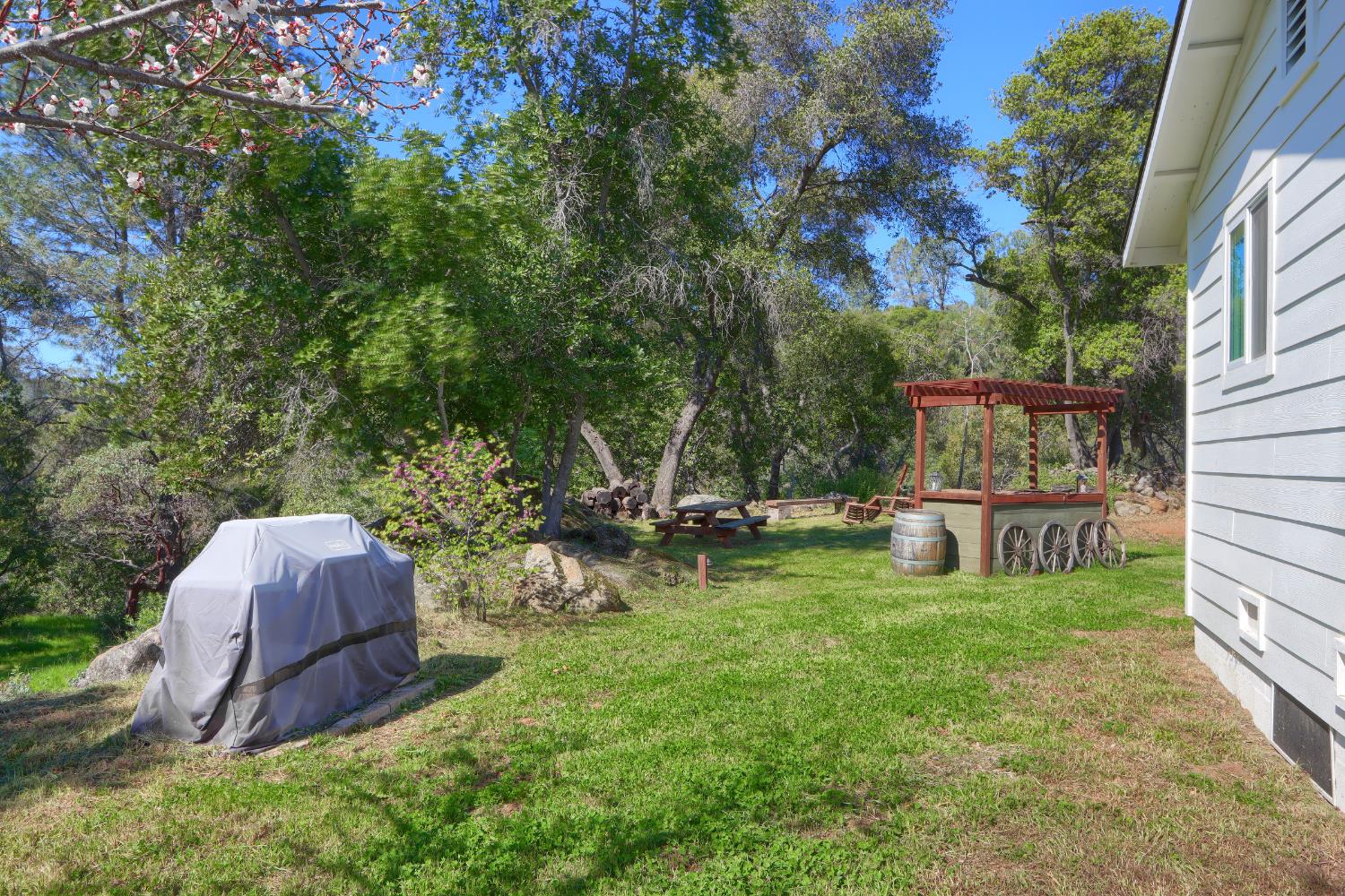 4740 Grist Rd, Mariposa, CA 95338