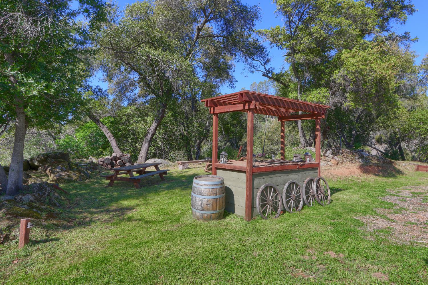 4740 Grist Rd, Mariposa, CA 95338
