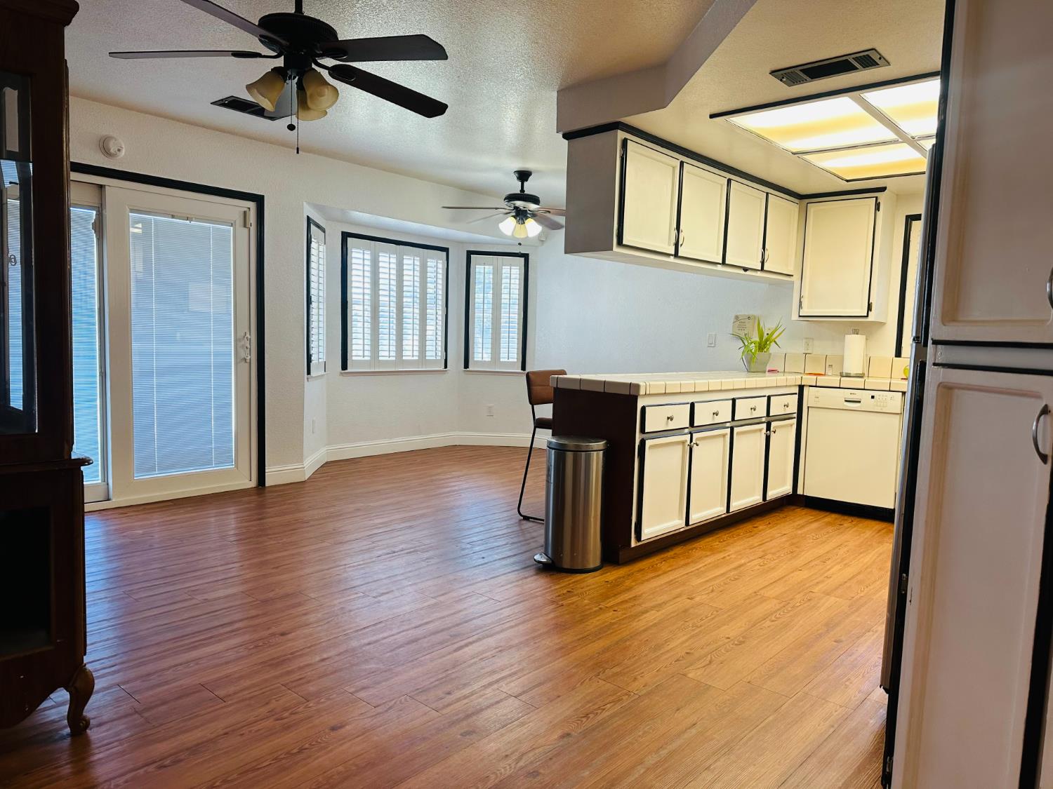 1604 Parkridge Dr, Chowchilla, CA 93610