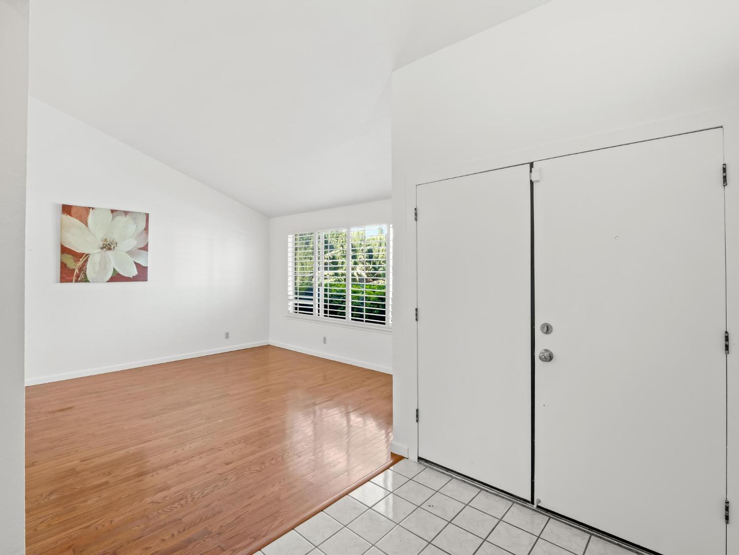 873 Cedar Ln, Lemoore, CA 93245