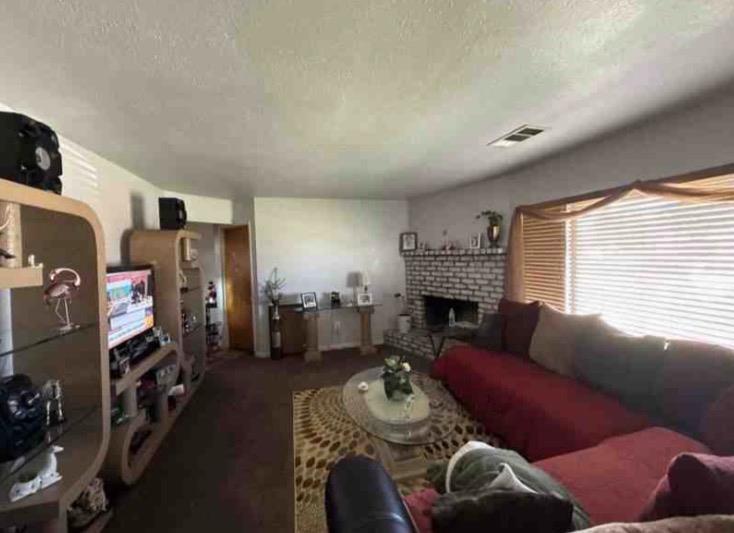 22080 W Nevada Ave, San Joaquin, CA 93660