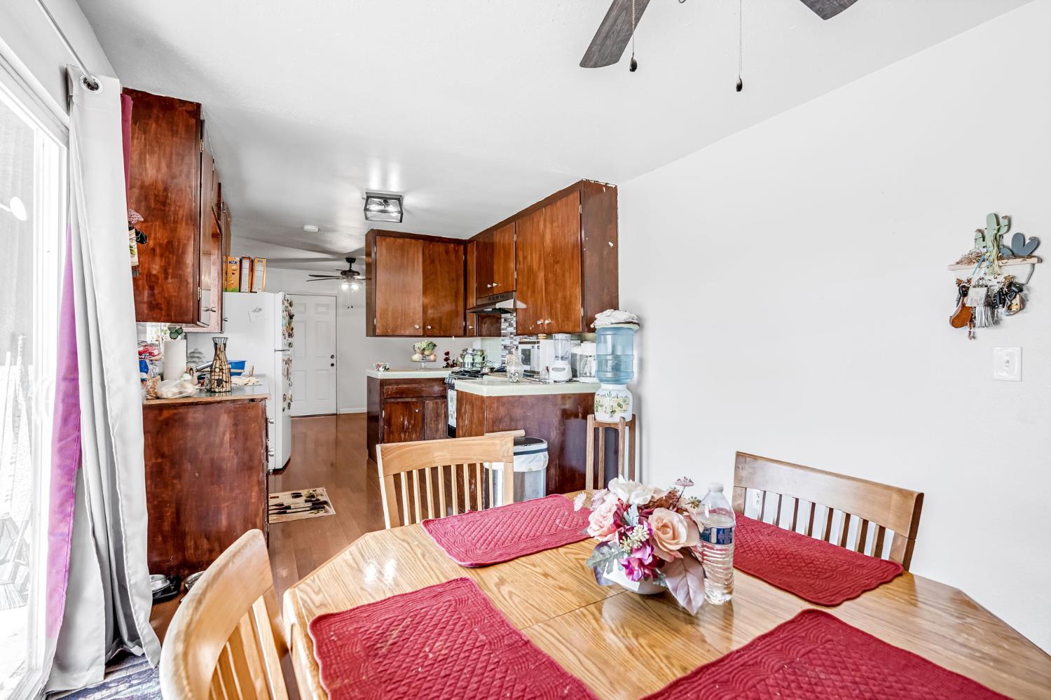 22080 W Nevada Ave, San Joaquin, CA 93660