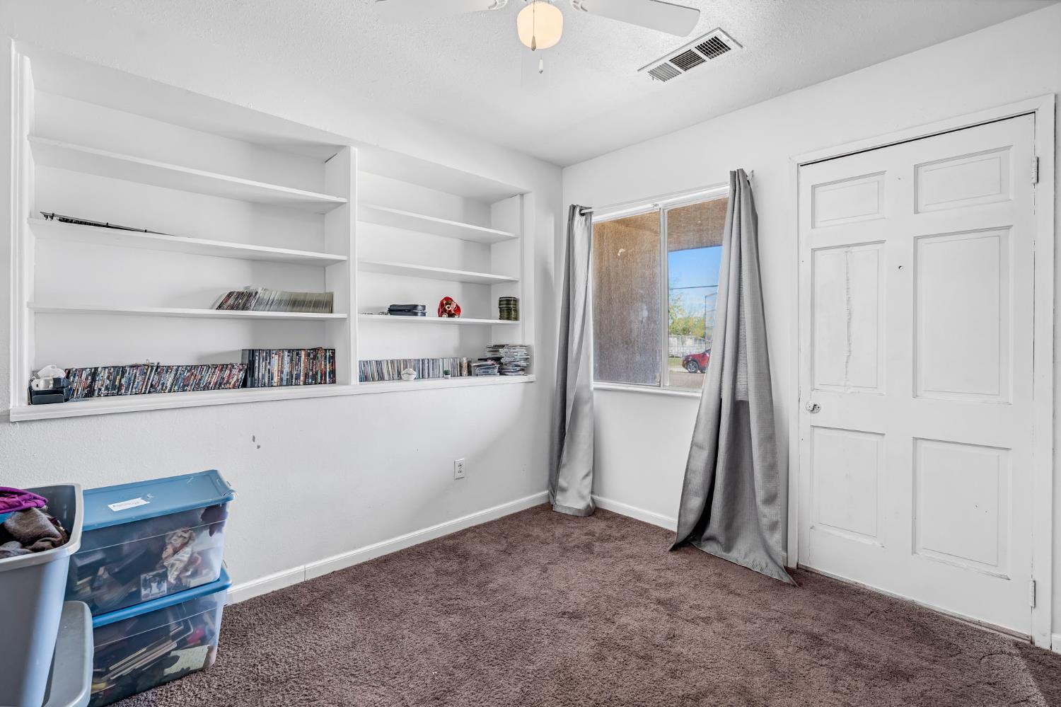 22080 W Nevada Ave, San Joaquin, CA 93660