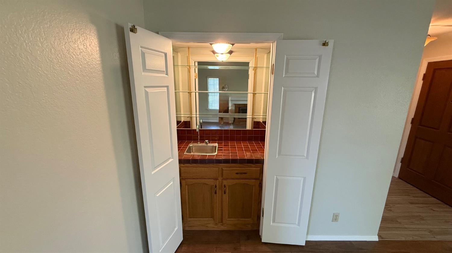 4605 N Glenn Ave, Fresno, CA 93704