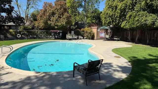 4605 N Glenn Ave, Fresno, CA 93704