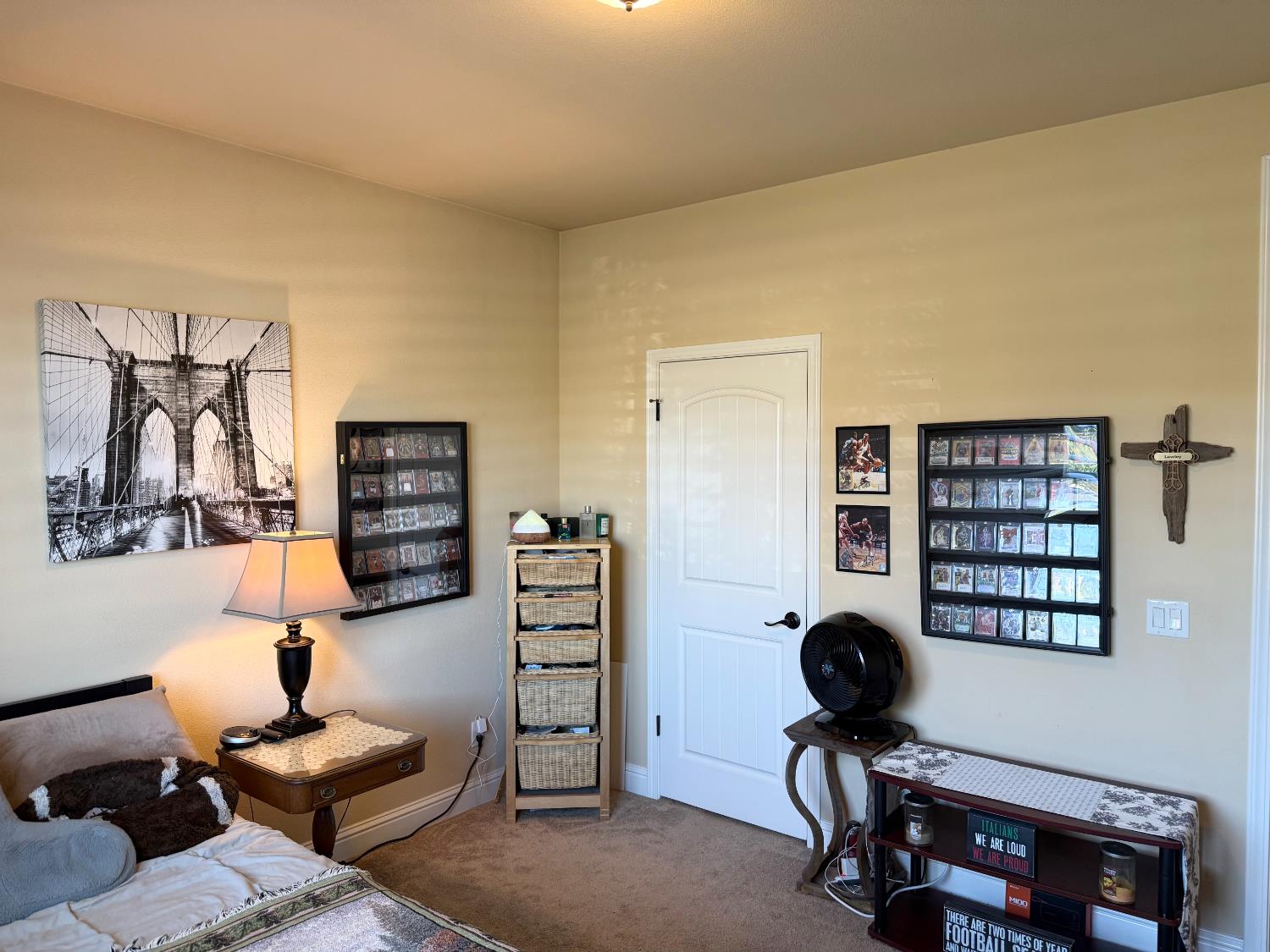 2670 Muncie Ave, Clovis, CA 93619