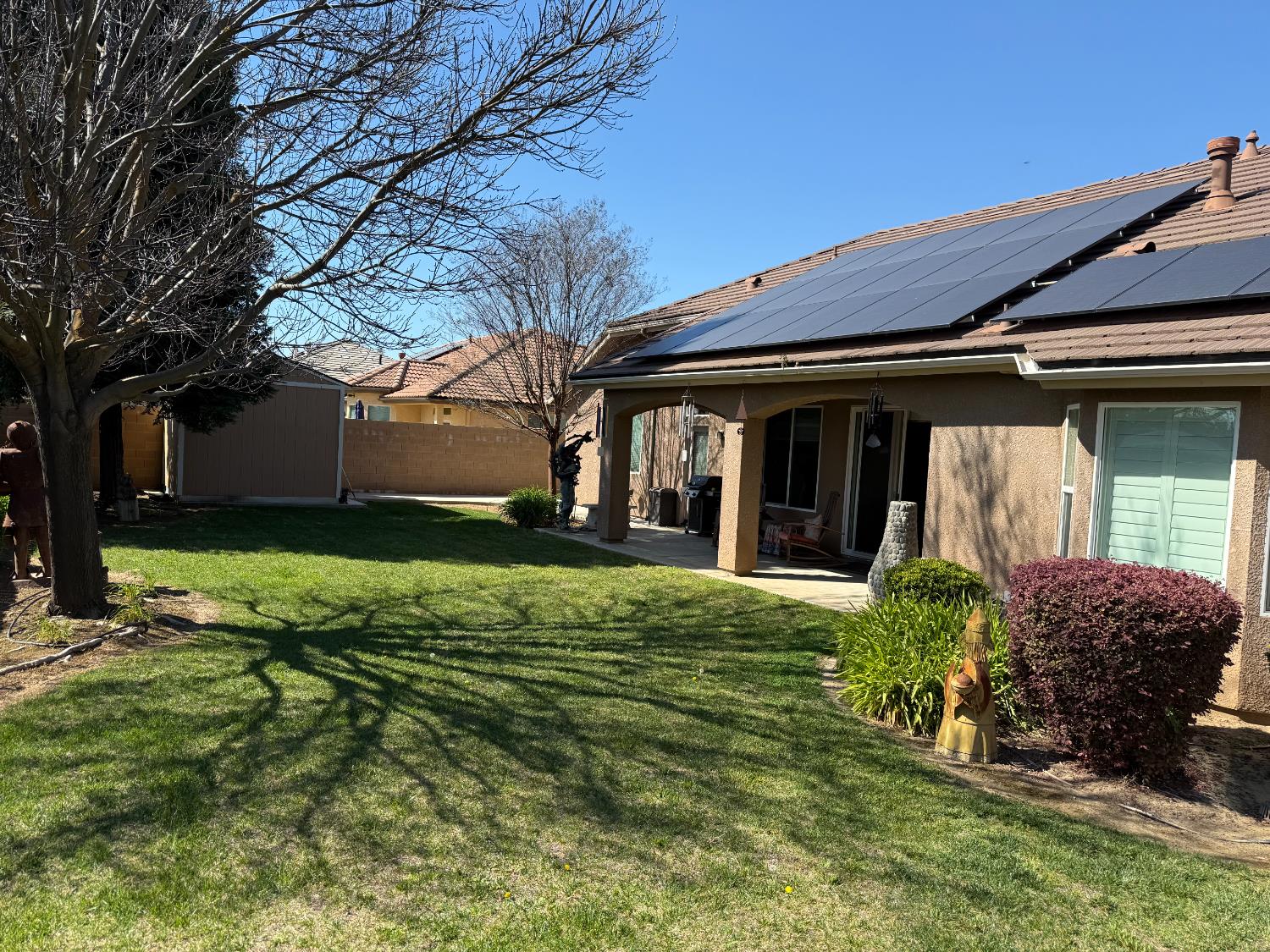 2670 Muncie Ave, Clovis, CA 93619