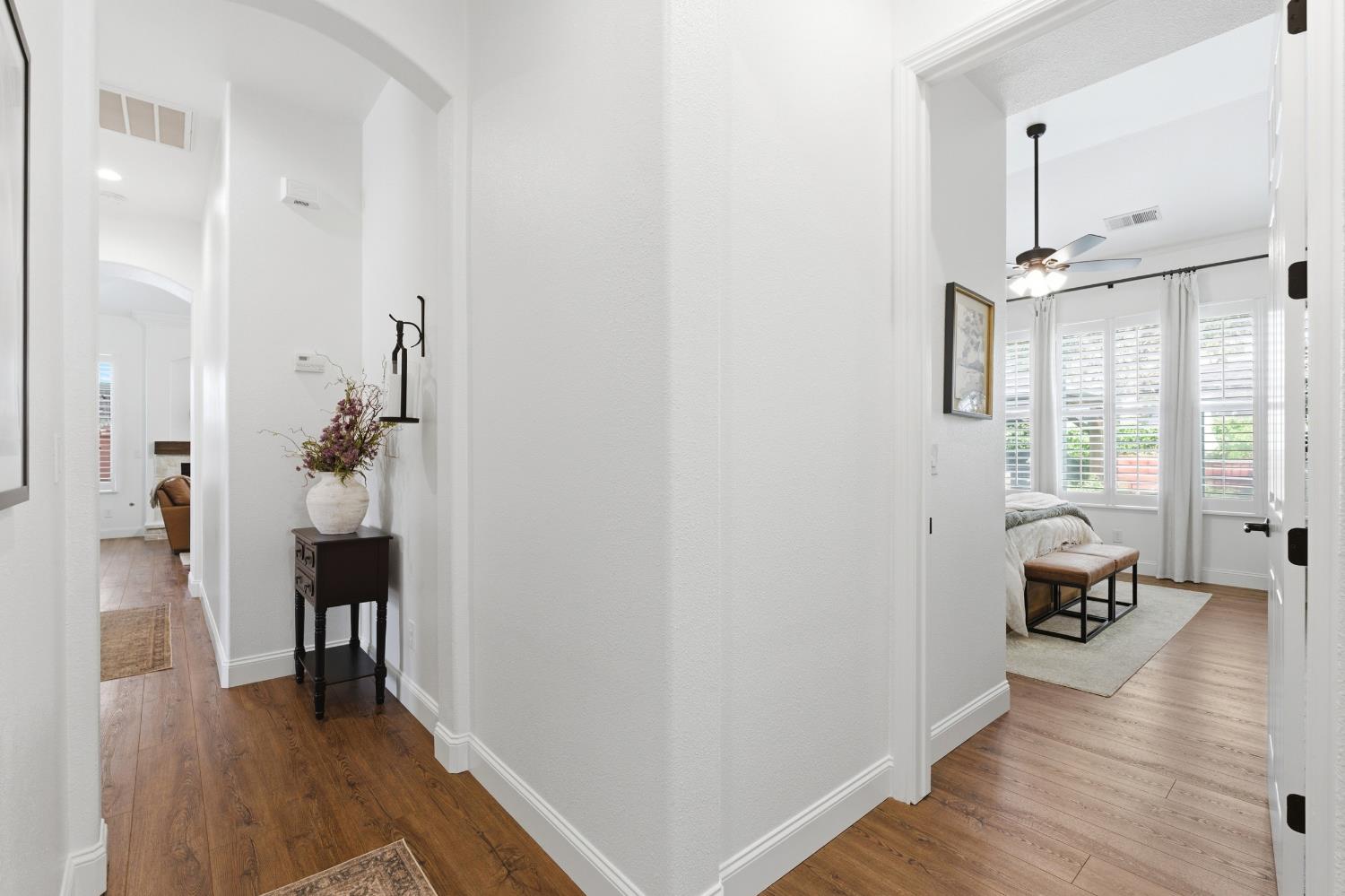 77 W Lester Ave, Clovis, CA 93619