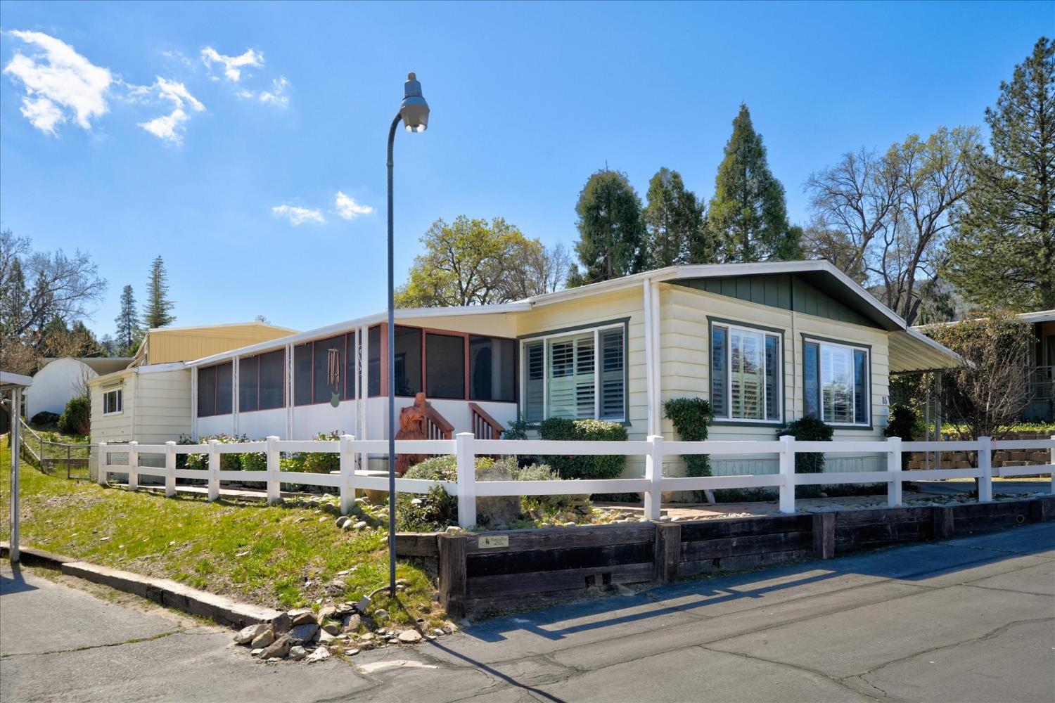 39678 Road 425 B #85, Oakhurst, CA 93644