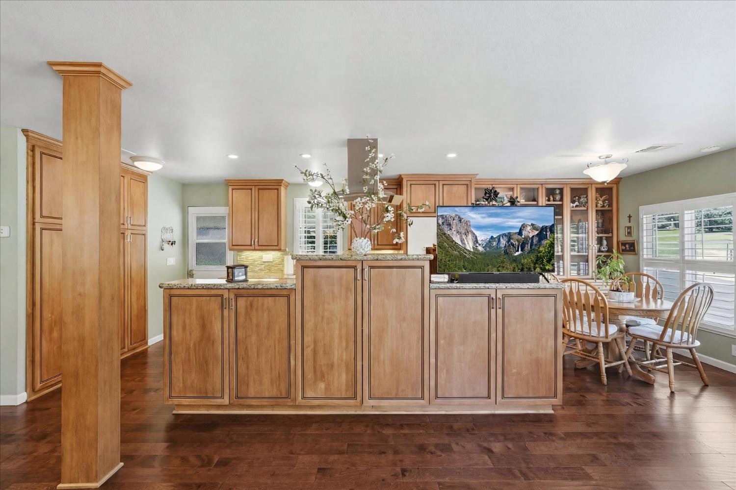 39678 Road 425 B #85, Oakhurst, CA 93644