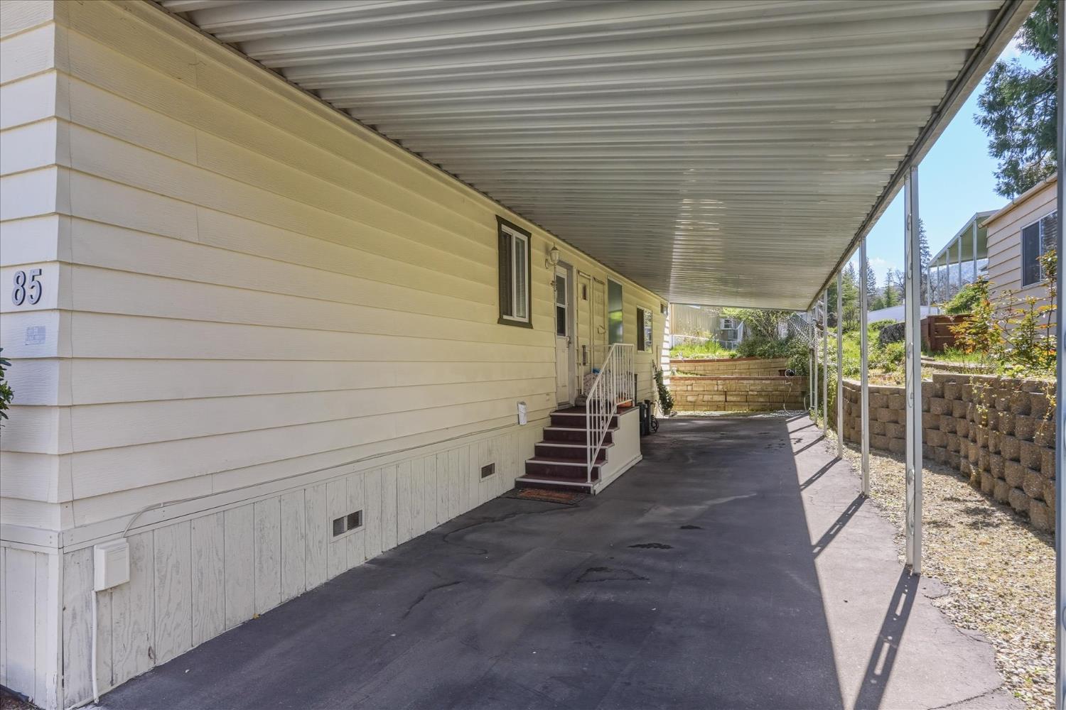 39678 Road 425 B #85, Oakhurst, CA 93644