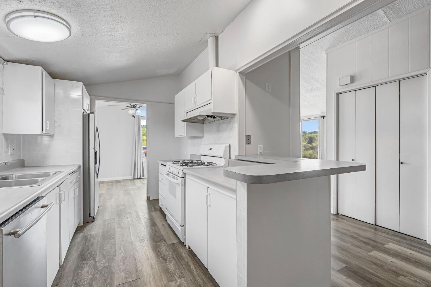 27062 Road 400, Madera, CA 93636