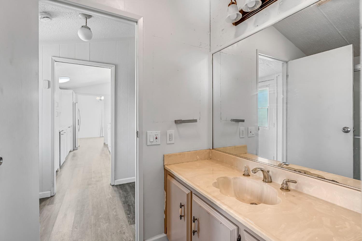 27062 Road 400, Madera, CA 93636