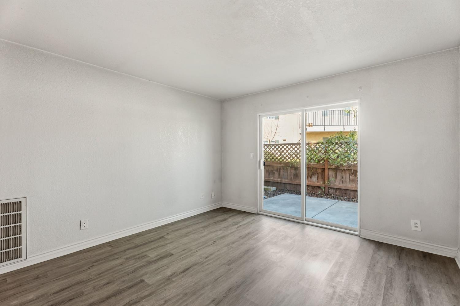 3739 W Bullard Ave #119, Fresno, CA 93711