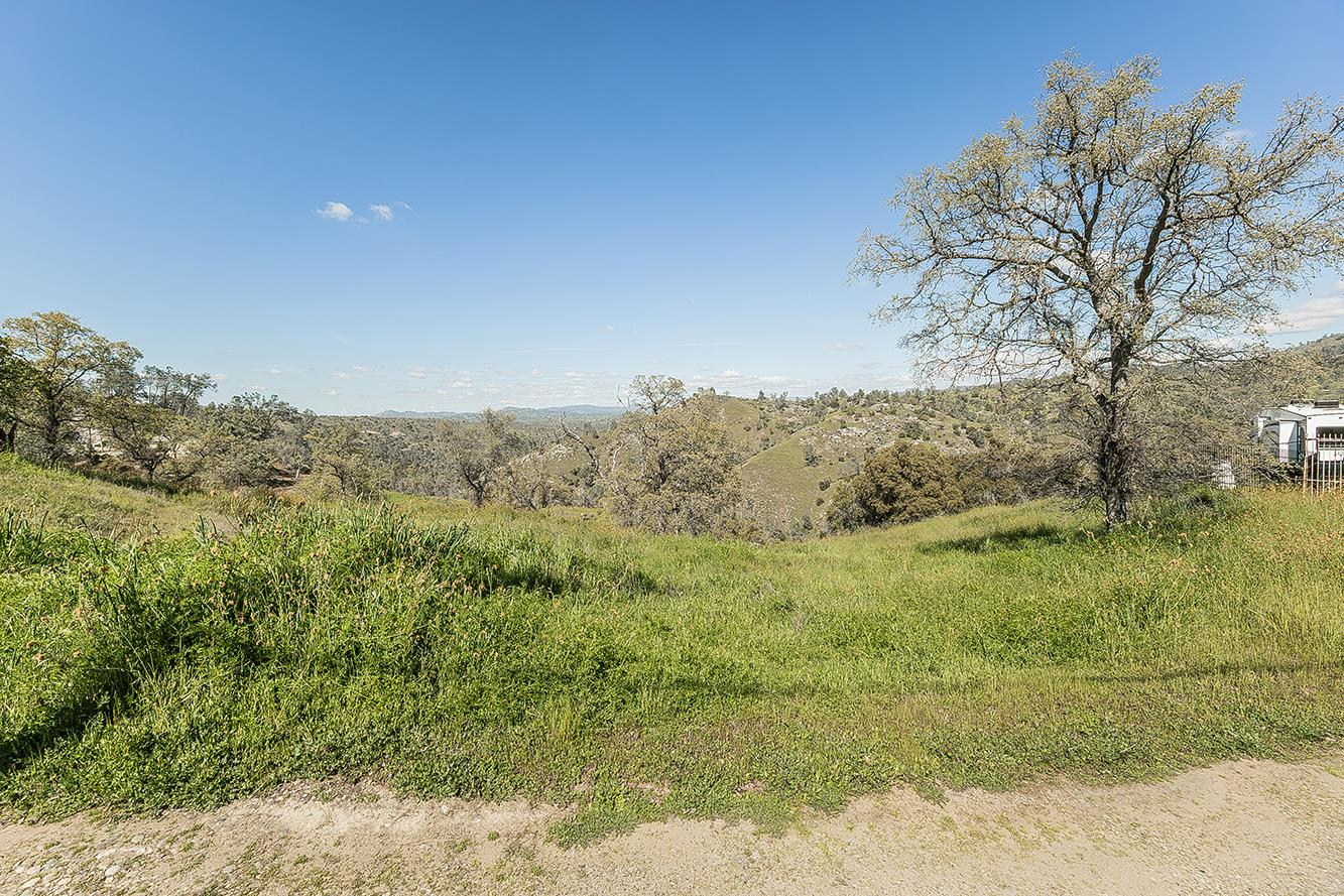 49760 Fine Gold Dr, Friant, CA 93626