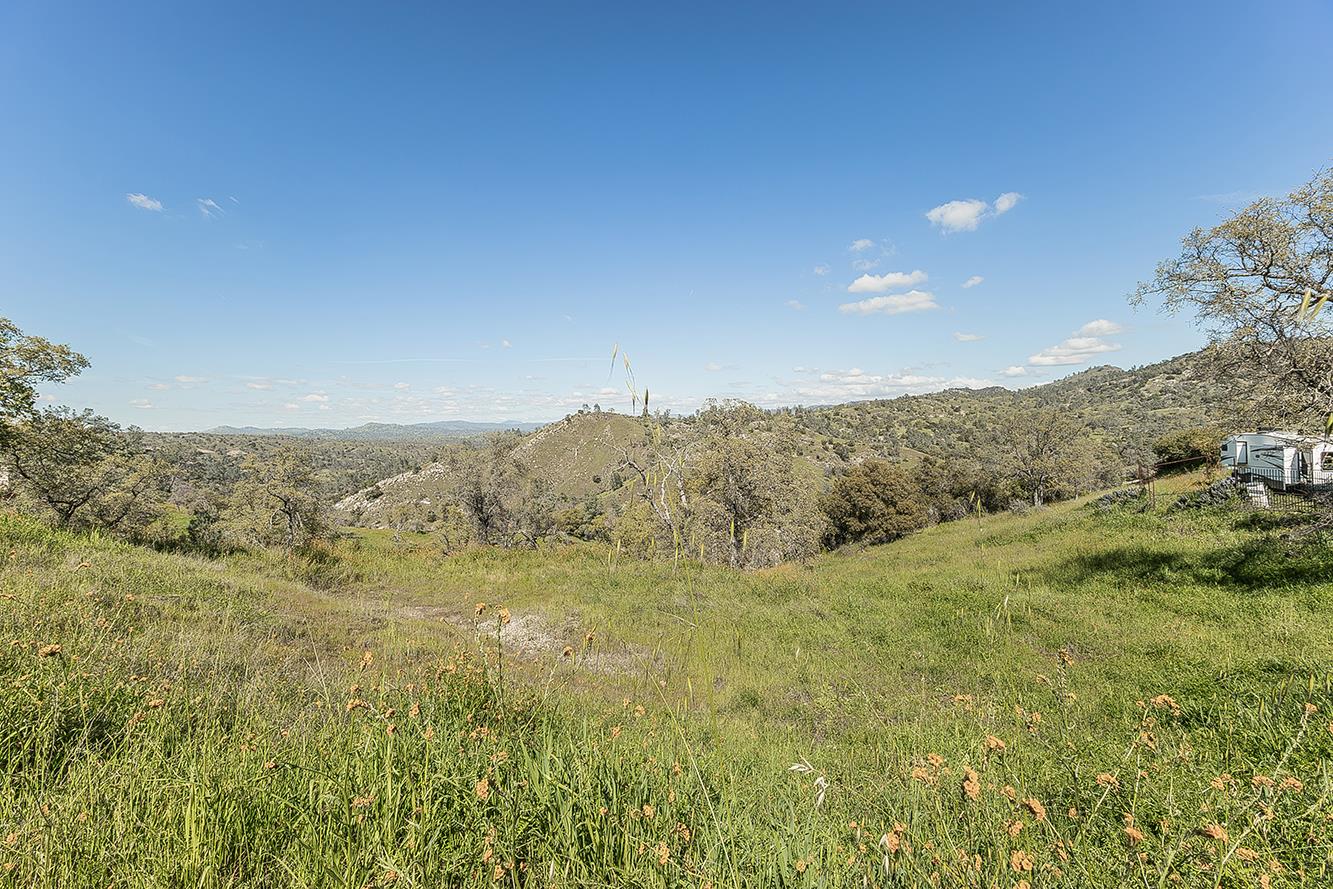 49760 Fine Gold Dr, Friant, CA 93626