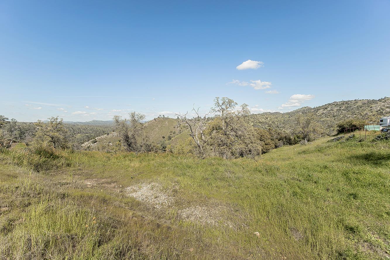 49760 Fine Gold Dr, Friant, CA 93626