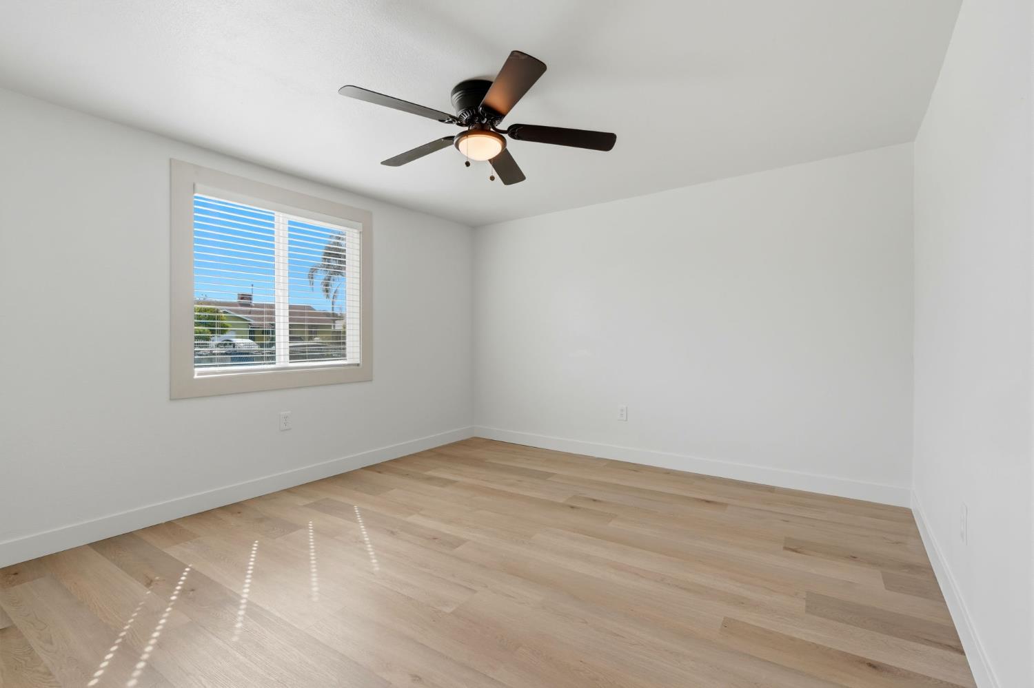 4629 E Alta Ave, Fresno, CA 93702