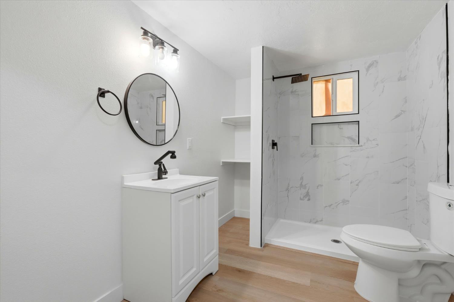 4629 E Alta Ave, Fresno, CA 93702