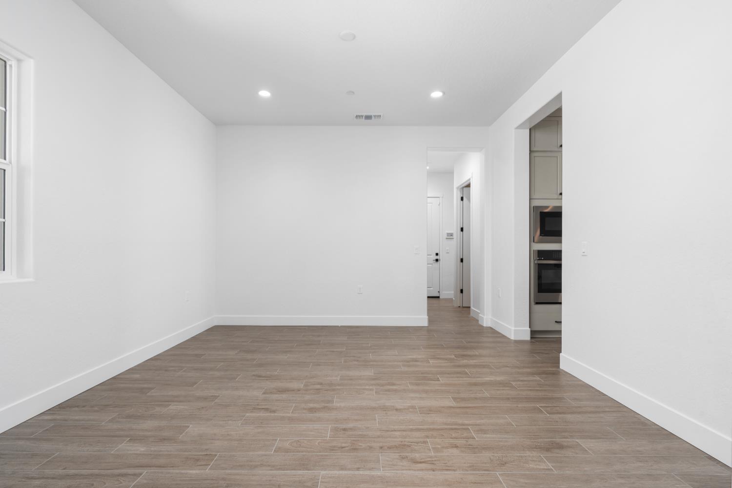 8388 Iron Creek Dr, Friant, CA 93626