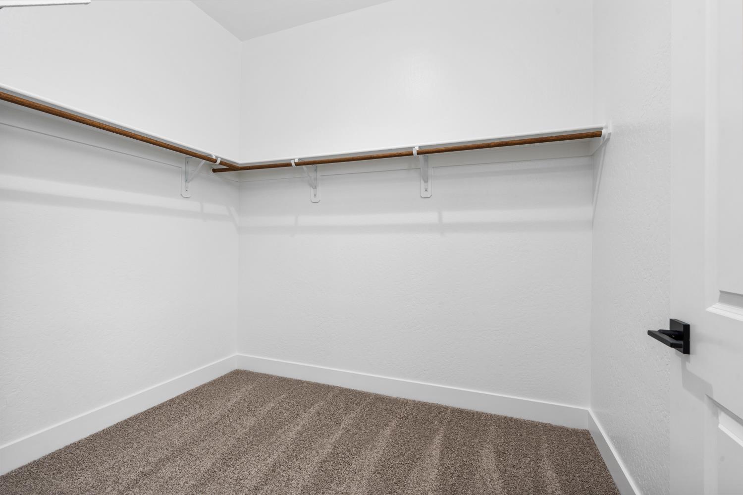 8388 Iron Creek Dr, Friant, CA 93626