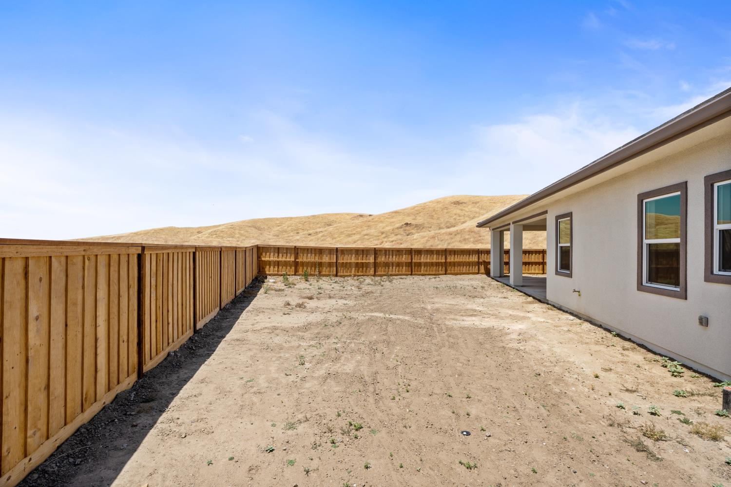 8388 Iron Creek Dr, Friant, CA 93626