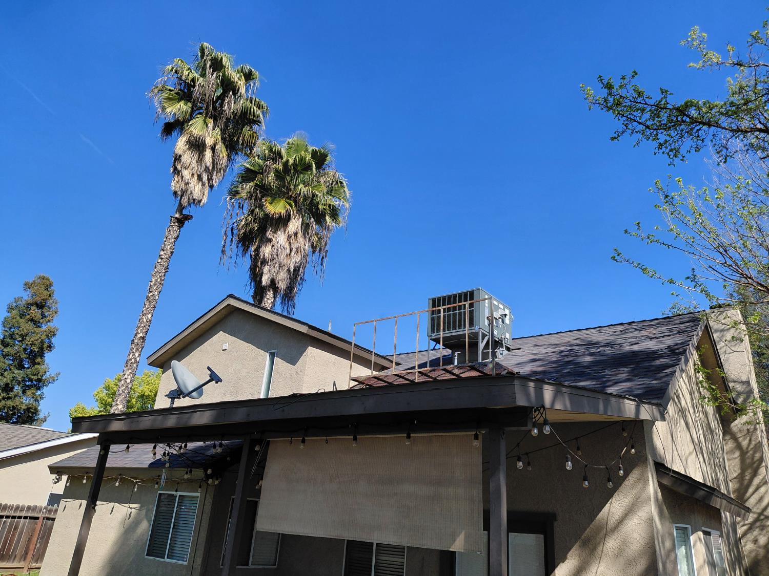 9567 N Barton Ave, Fresno, CA 93720