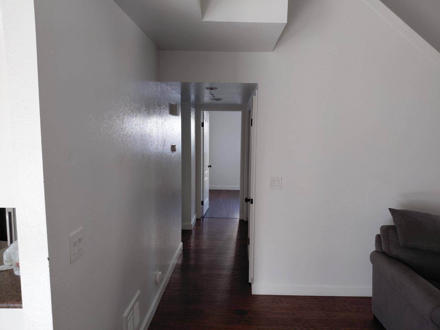 9567 N Barton Ave, Fresno, CA 93720