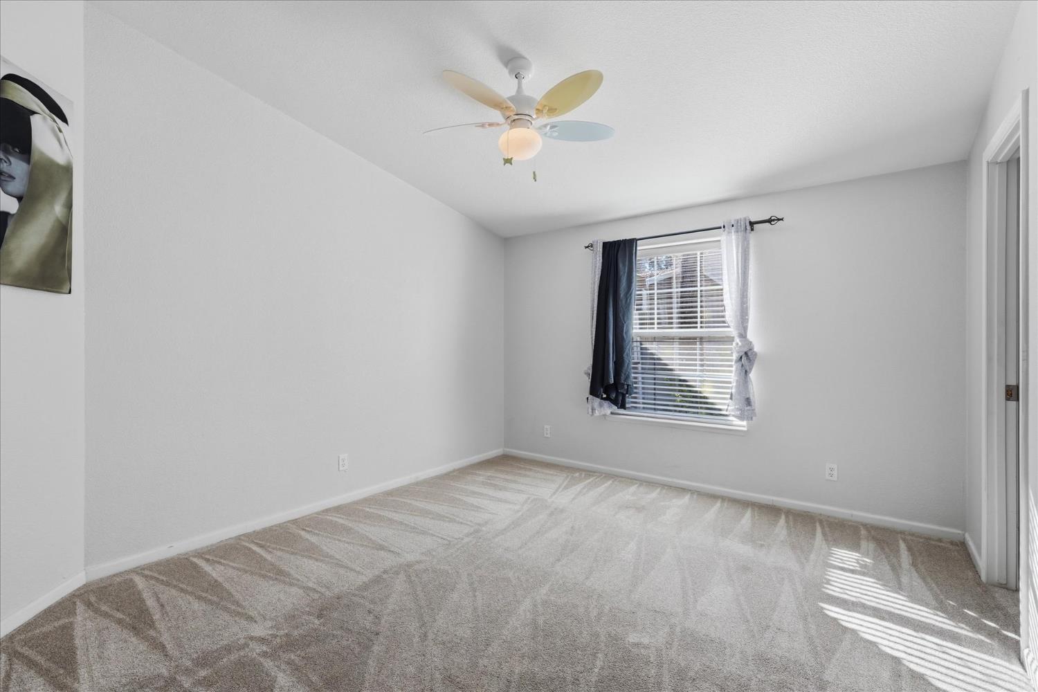 43555 Highway 41 #A-15, Oakhurst, CA 93644