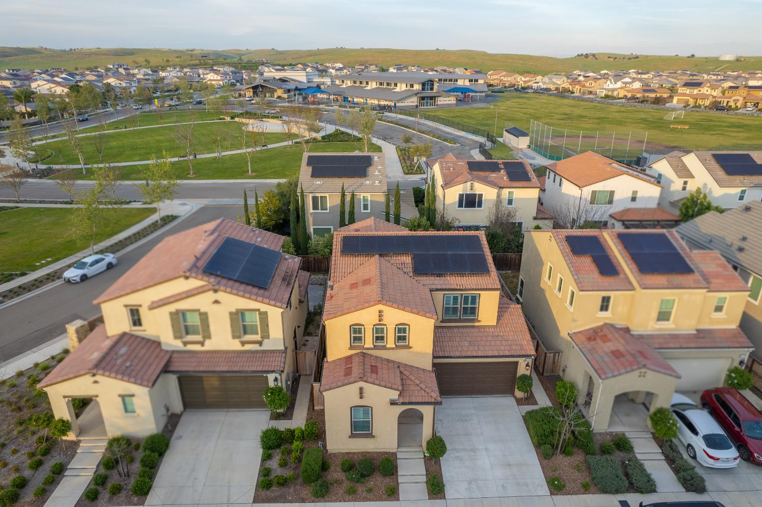 4435 Horizon Dr, Madera, CA 93636