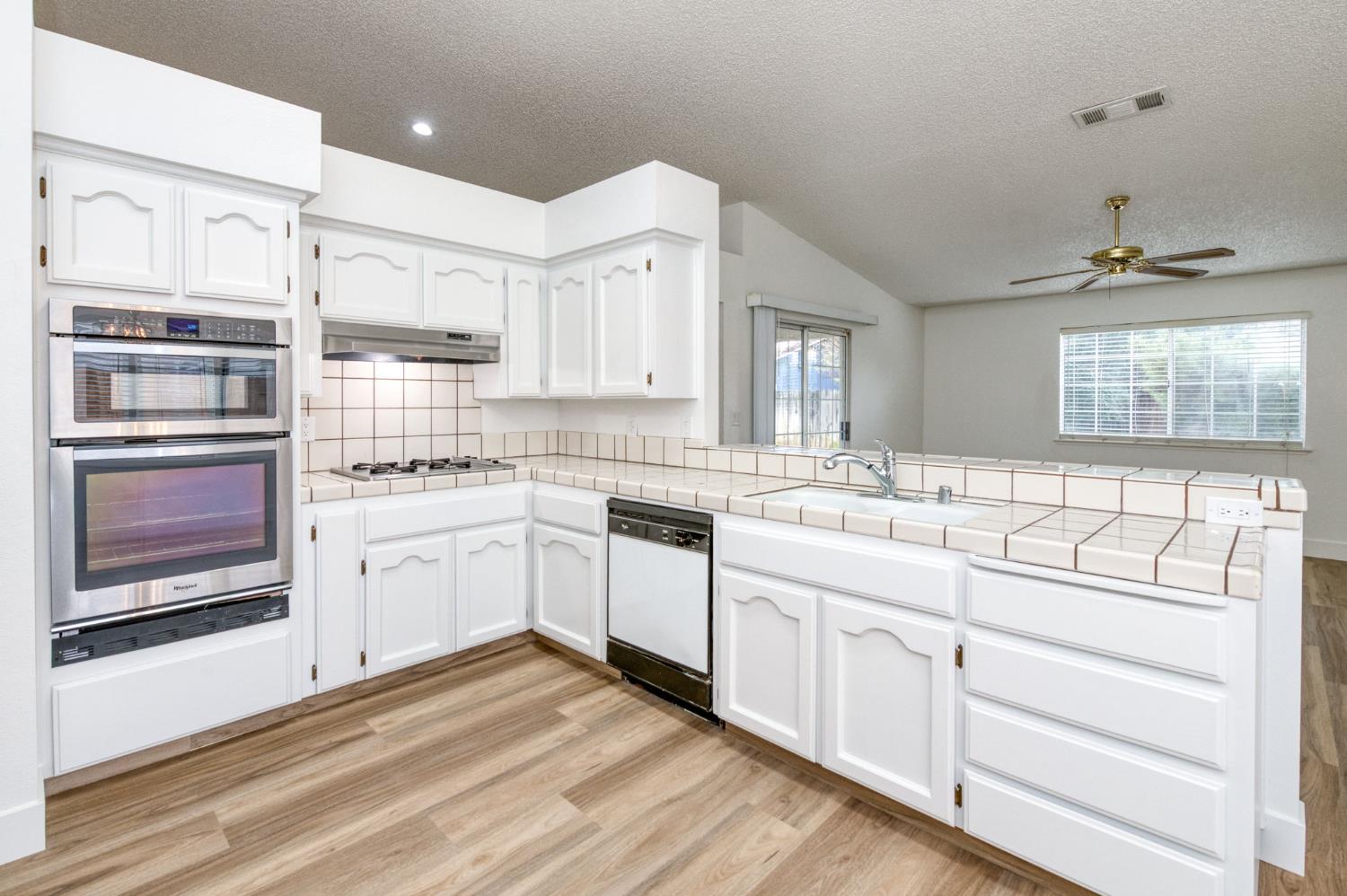 6103 N Prospect Ave, Fresno, CA 93711