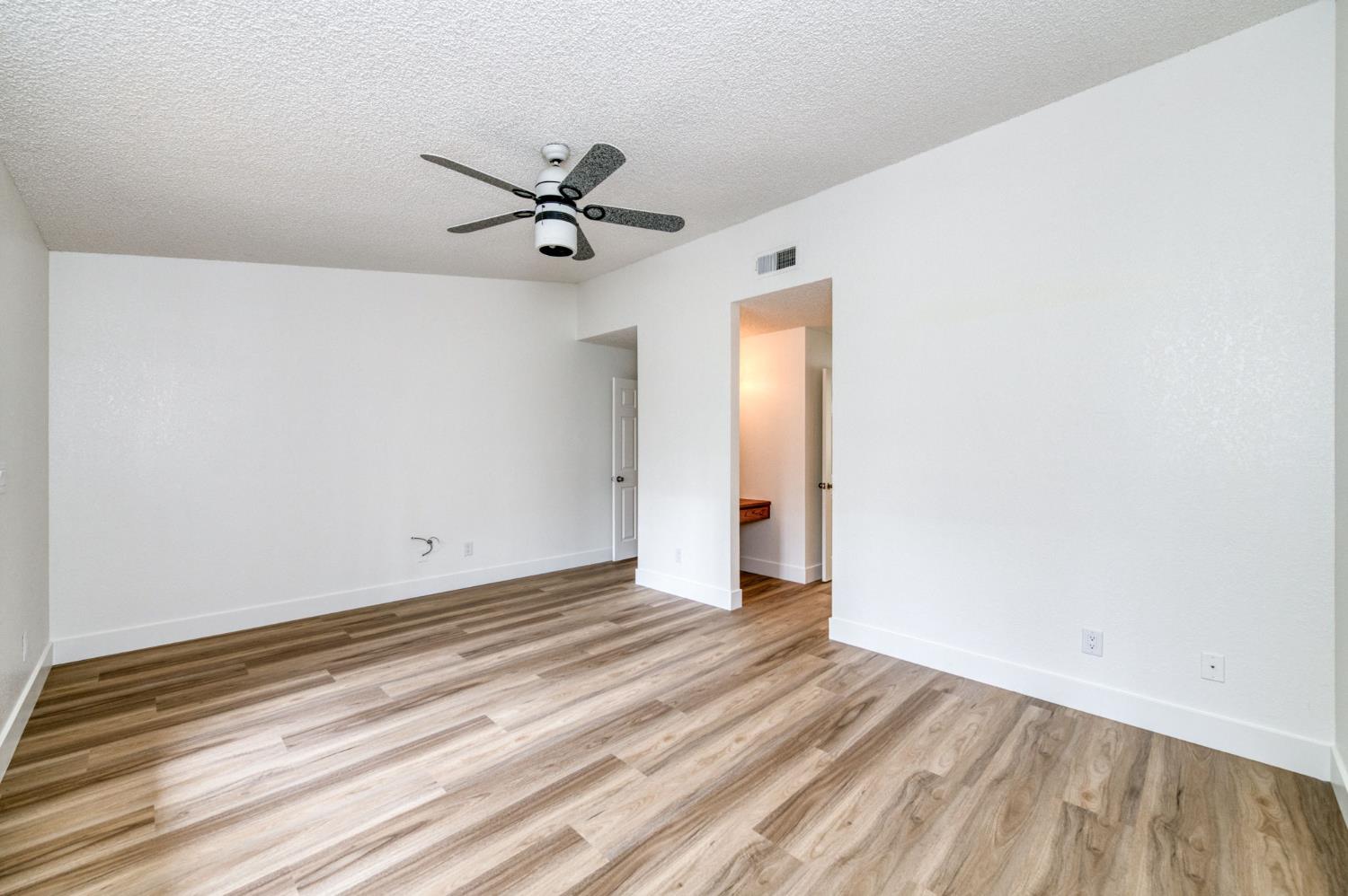 6103 N Prospect Ave, Fresno, CA 93711