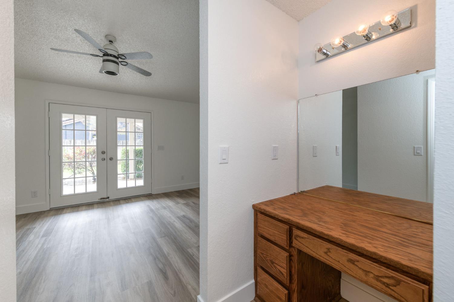 6103 N Prospect Ave, Fresno, CA 93711