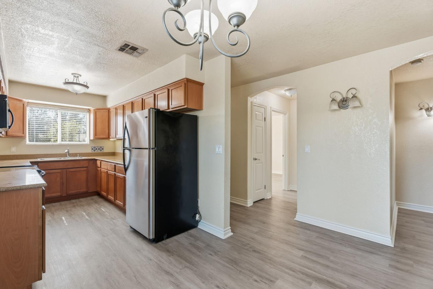 3739 W Bullard Ave #219, Fresno, CA 93711