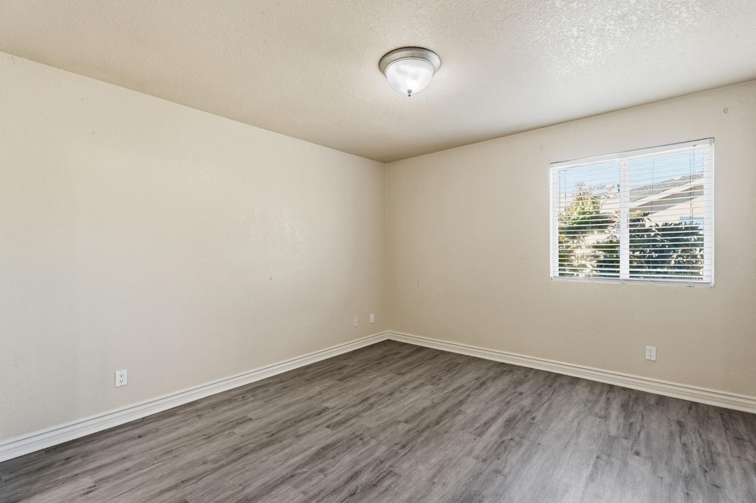 3739 W Bullard Ave #219, Fresno, CA 93711