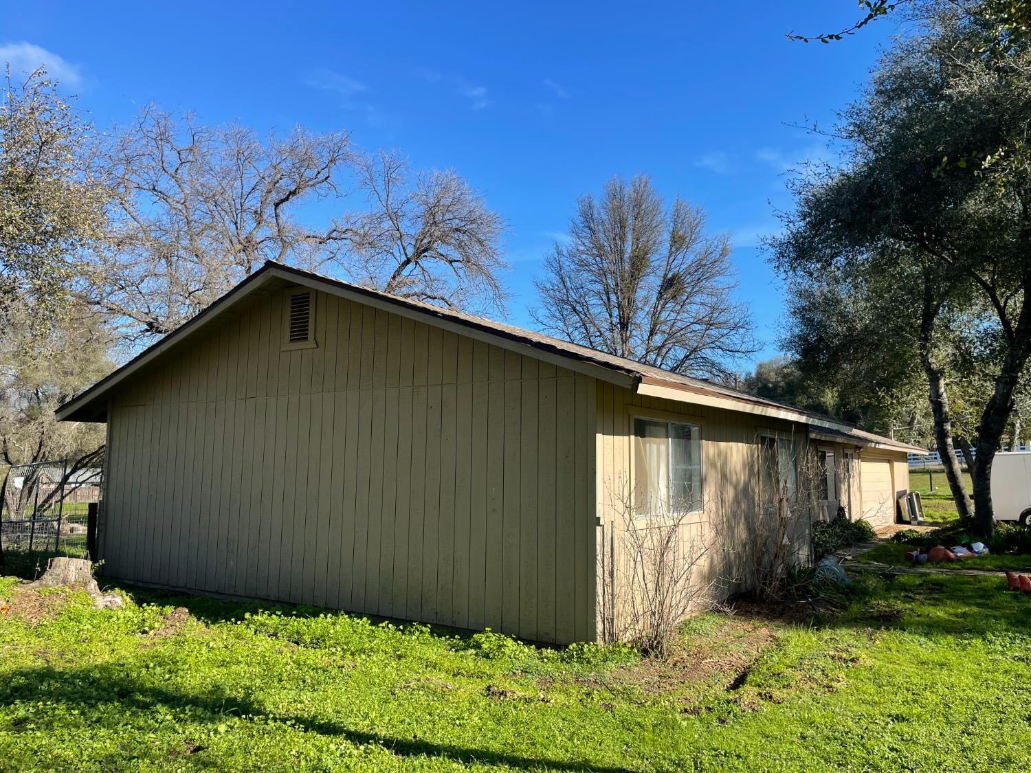 47945 Klamath Ave, Coarsegold, CA 93614