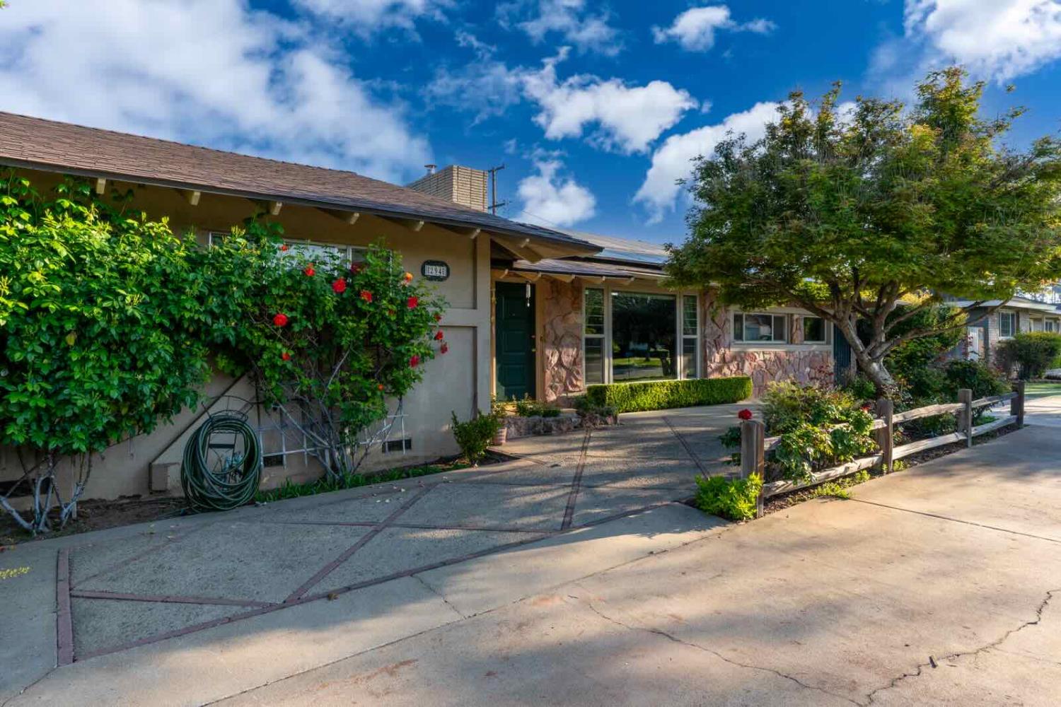 294 W San Bruno Ave, Fresno, CA 93704