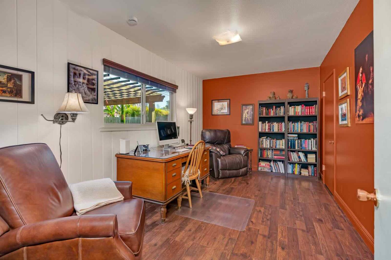 294 W San Bruno Ave, Fresno, CA 93704